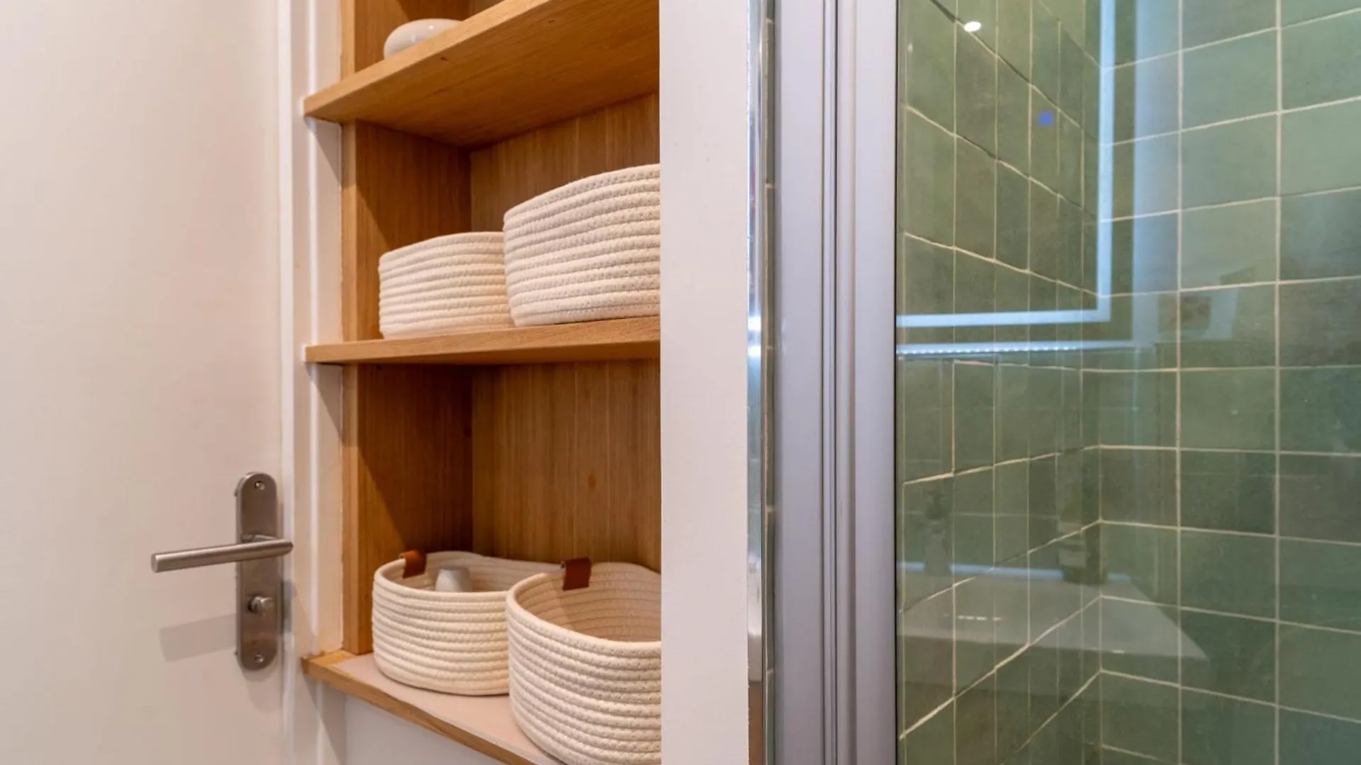 Airy And Stylish 1Bd Flat Ile Saint-Louis Apartment Paris